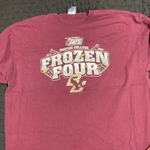 Mens XL Boston College Frozen Four hockey tee